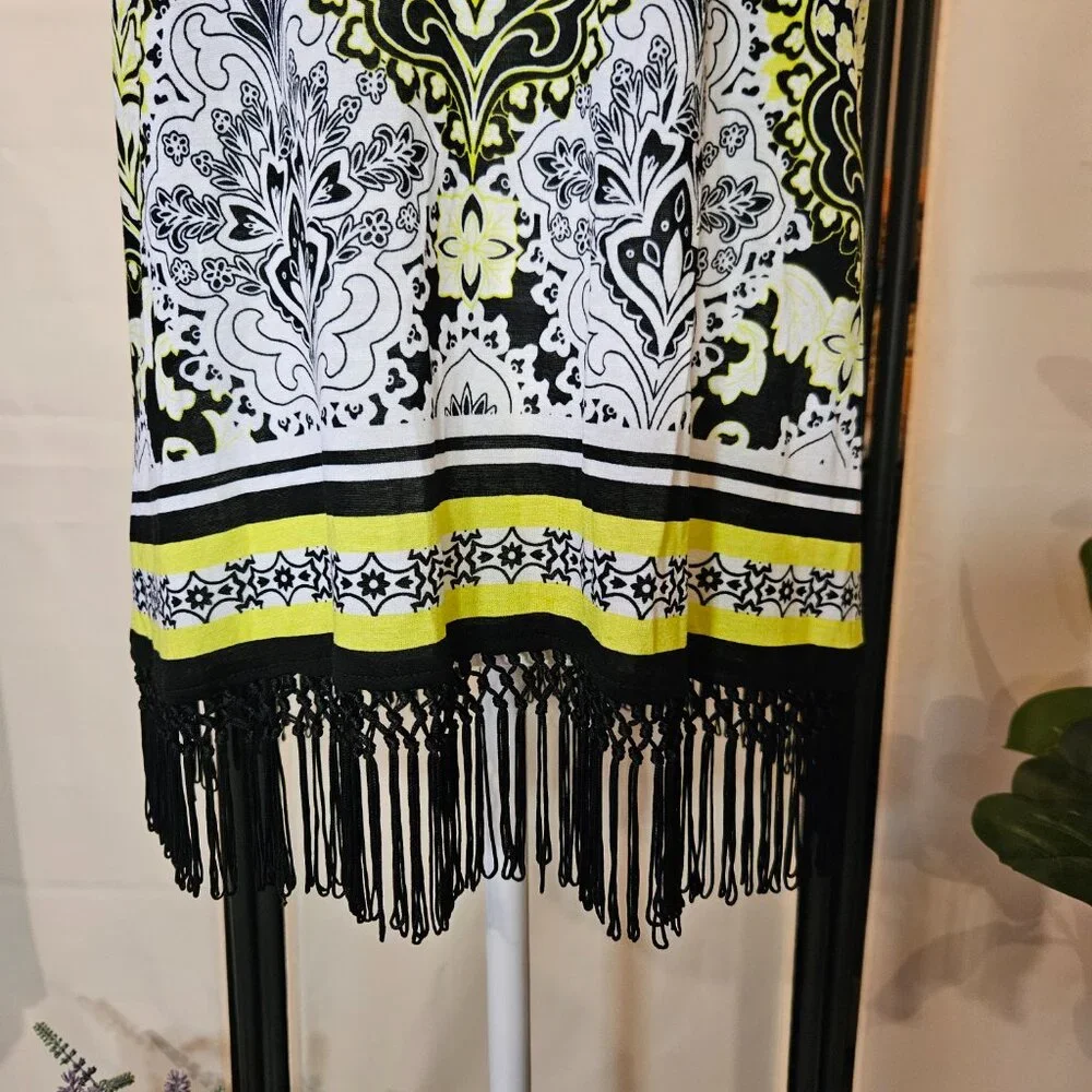 INC International Concepts top with fringe at the hem. Size Large - Picture 2 of 9
